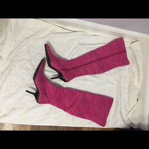 Size 9. Thigh high boots.